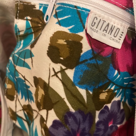 Gitano please check all picture of condition - Picture 14 of 16